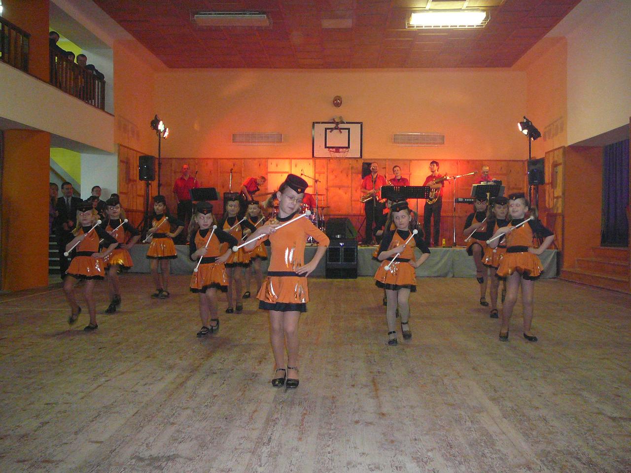 mažoretky hasiči Bělčice 2010 012zm.JPG