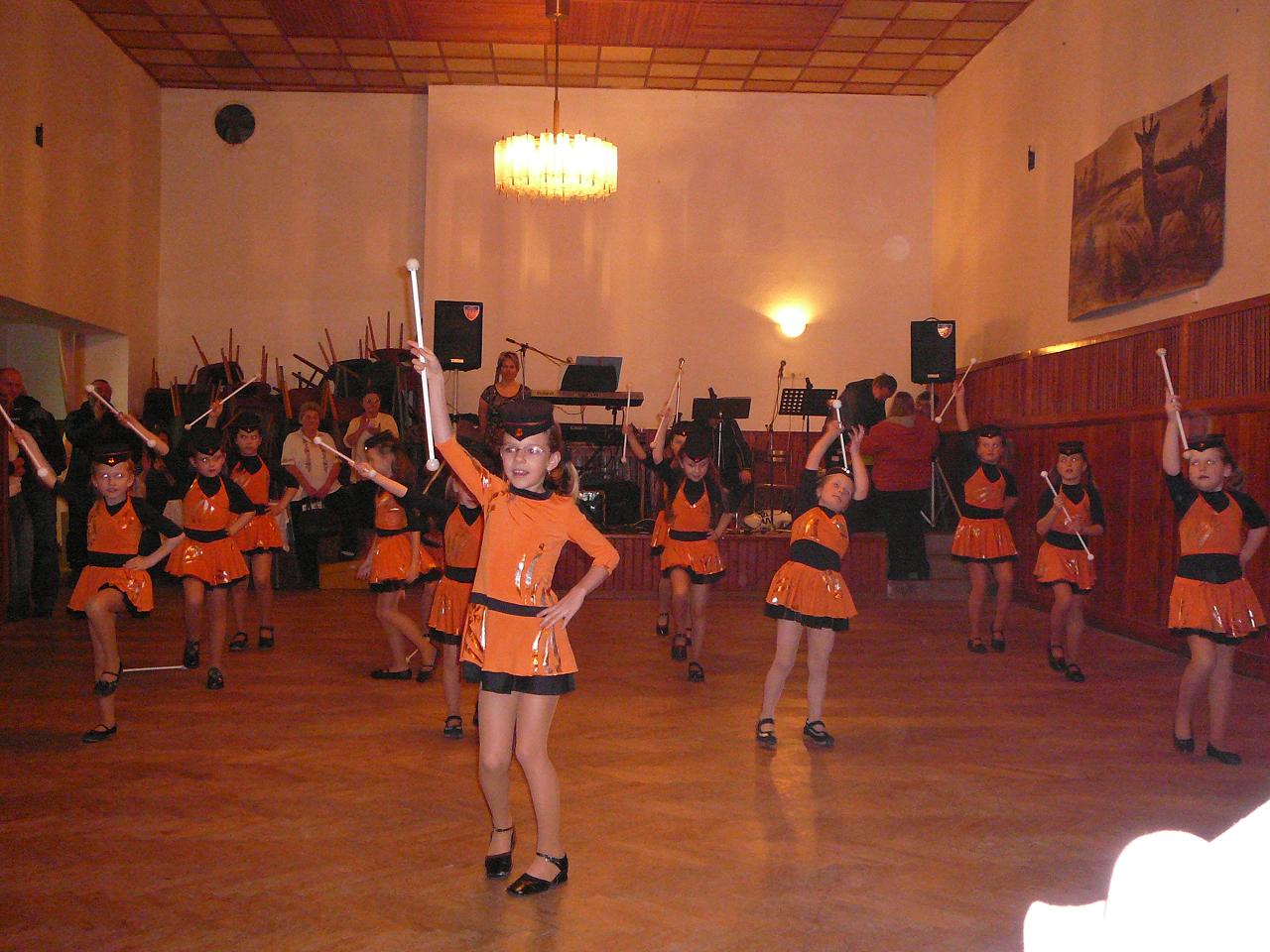 Baráčnický ples Hlubyně 13.3.2010 007zm.JPG